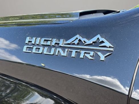 Used 2026 Chevrolet Silverado 1500 High Country AWD/4WD image 37