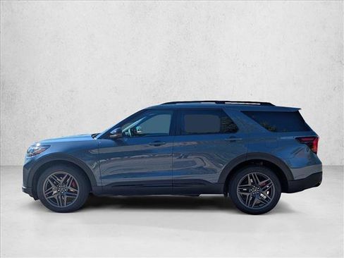 New 2025 Ford Explorer ST image 9