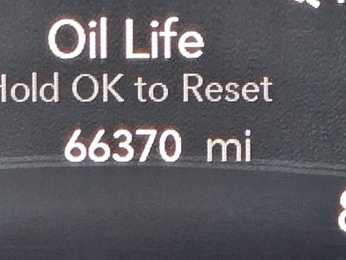Used 2022 Chrysler Pacifica Touring-L FWD image 20