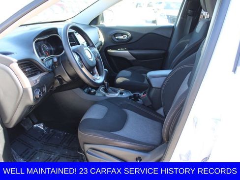 Used 2018 Jeep Cherokee Latitude image 15