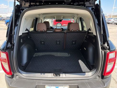 Used 2021 Ford Bronco Sport Outer Banks w/ Outer Banks Package (96D) image 12