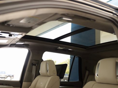 New 2025 Cadillac Escalade Premium Luxury Platinum image 31