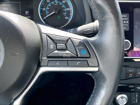 Certified 2021 Nissan Leaf SL Plus FWD image 23