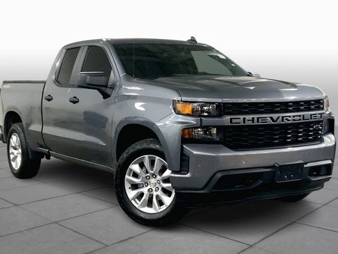 Used 2021 Chevrolet Silverado 1500 Custom image 2