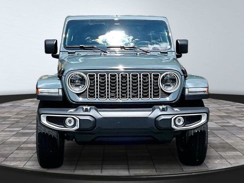 New 2026 Jeep Wrangler Unlimited Sahara AWD/4WD image 2