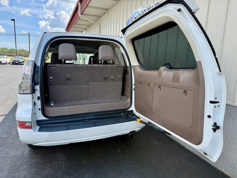 Used 2019 Lexus GX 460 Premium AWD/4WD image 7