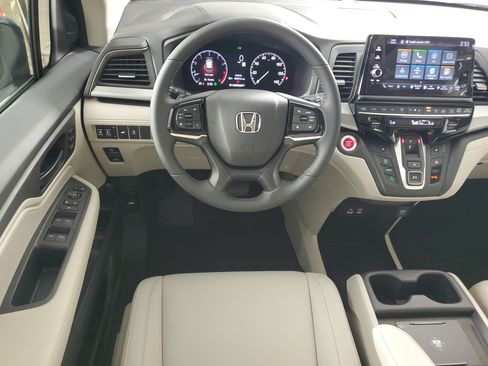 New 2026 Honda Odyssey EX-L image 16