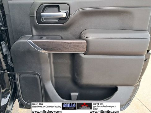 Used 2022 Chevrolet Silverado 1500 LTZ w/ Z71 Off-Road Package image 14