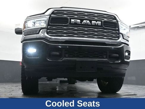 Used 2024 RAM 2500 Limited image 23