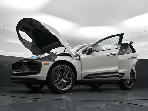 New 2026 Porsche Macan Turbo AWD/4WD image 35