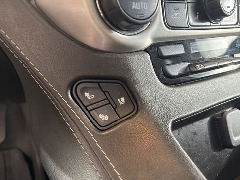 Used 2020 GMC Yukon SLT w/ Open Road Package image 32