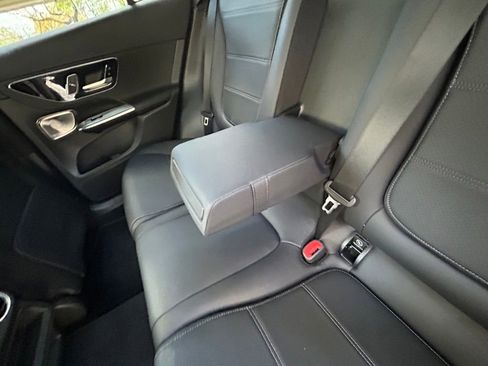 Used 2023 Mercedes-Benz GLC 300 4MATIC w/ Exclusive Trim Package image 39