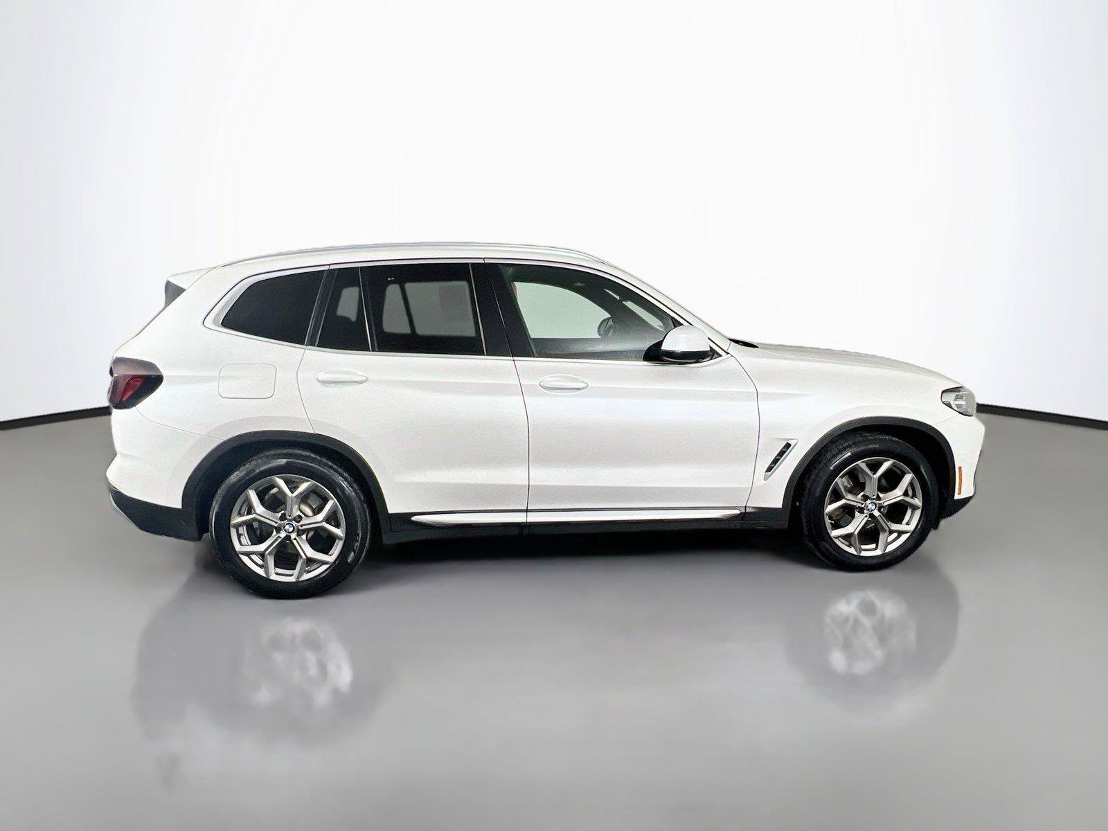 Used 2022 BMW X3 xDrive30i w/ Convenience Package AWD/4WD image 7