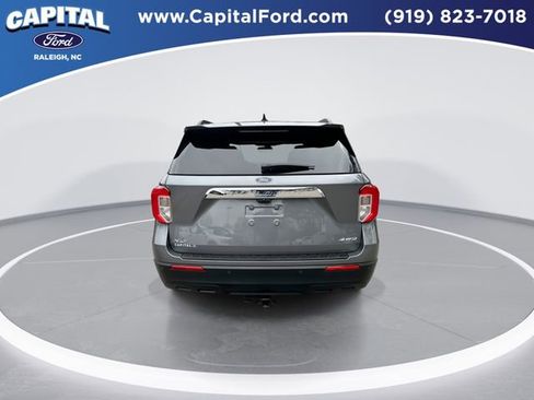 Certified 2023 Ford Explorer XLT image 7