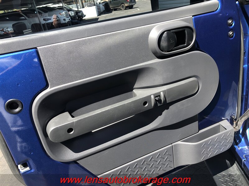 Used 2010 Jeep Wrangler Sport AWD/4WD image 9