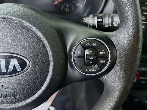 Used 2021 Kia Soul LX FWD image 21