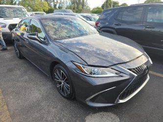 Used 2023 Lexus ES 350 w/ Premium Package FWD image 3