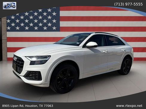 Used 2019 Audi Q8 Premium w/ Convenience Package AWD/4WD image 4