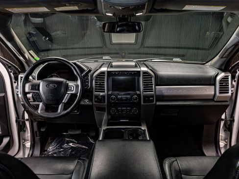 Used 2017 Ford F250 Lariat w/ Lariat Ultimate Package AWD/4WD image 14