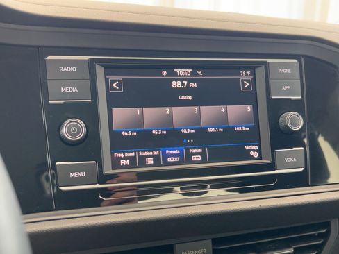 Certified 2022 Volkswagen Jetta S image 24