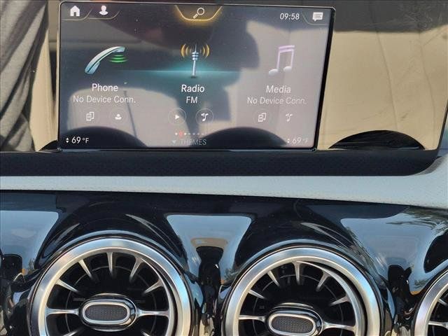 Used 2023 Mercedes-Benz CLA 250 image 12