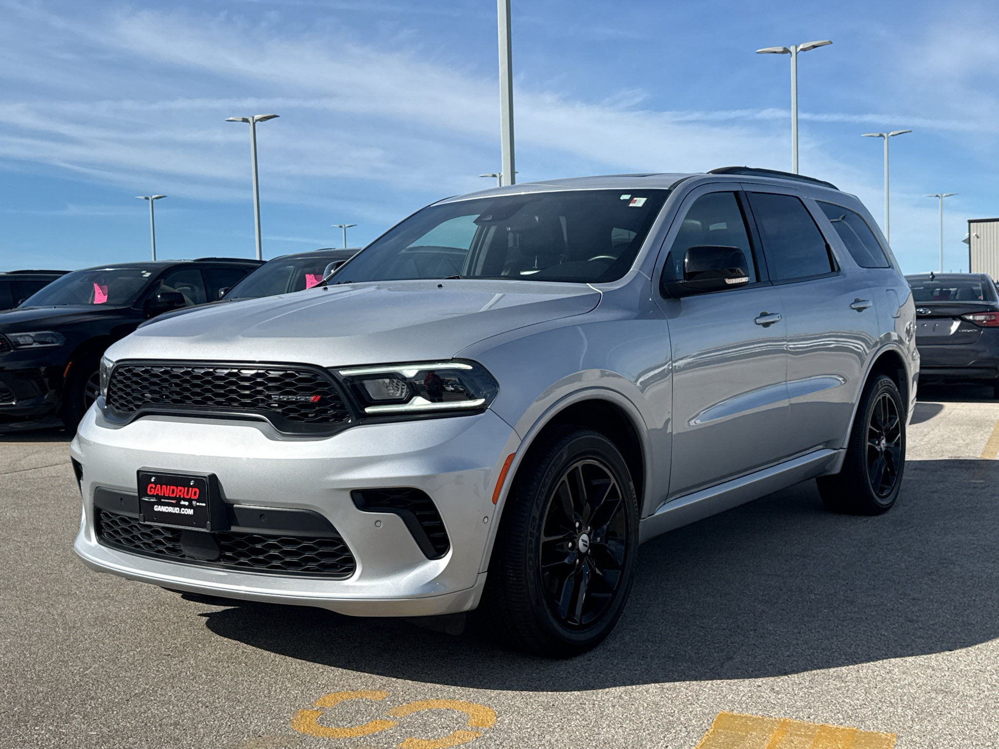Used 2025 Dodge Durango GT AWD/4WD image 2