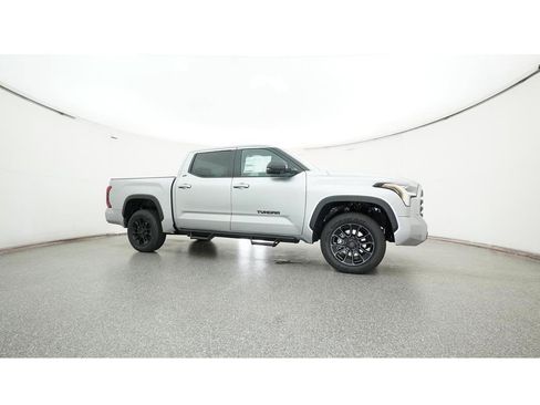 New 2025 Toyota Tundra SR5 w/ SR5 Premium Package AWD/4WD image 28