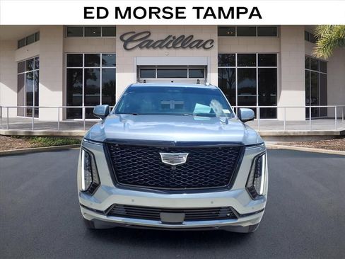 Used 2026 Cadillac Escalade ESV Platinum Sport w/ LPO, ONYX Package AWD/4WD image 6