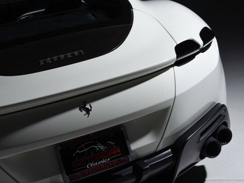 Used 2024 Ferrari Roma image 15