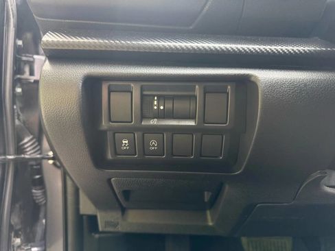 Used 2022 Subaru Crosstrek 2.0i Premium image 24