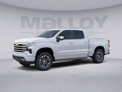 New 2026 Chevrolet Silverado 1500 High Country w/ Technology Package AWD/4WD image 3