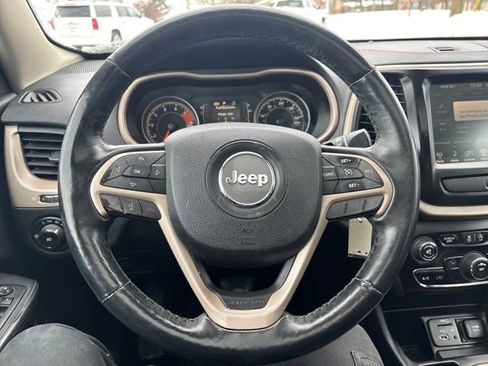 Used 2017 Jeep Cherokee 75th Anniversary image 16