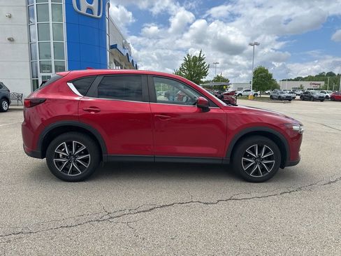 Used 2018 MAZDA CX-5 Touring w/ Preferred Equipment Package AWD/4WD image 2