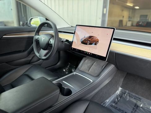 Used 2022 Tesla Model 3 Long Range AWD/4WD image 20