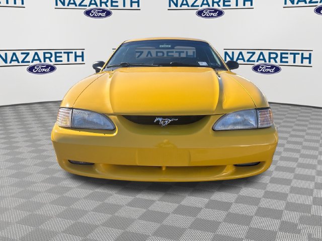 Used 1998 Ford Mustang GT RWD image 2