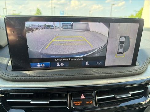 Used 2026 Acura MDX SH-AWD w/ Advance Package image 16
