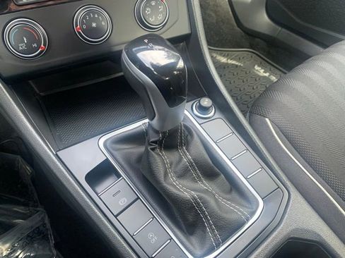 Used 2024 Volkswagen Jetta Sport image 18