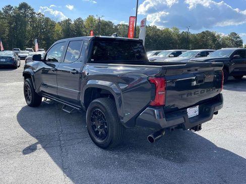 Used 2024 Toyota Tacoma SR5 image 5