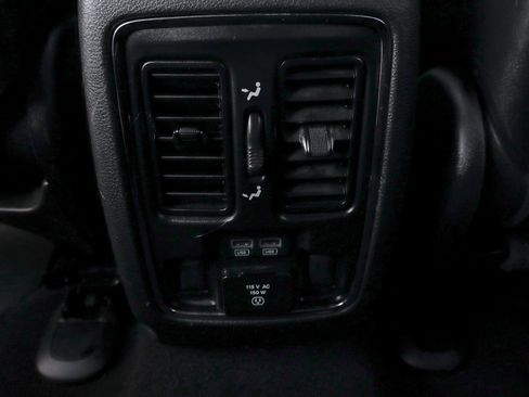 Used 2020 Jeep Grand Cherokee Limited image 42