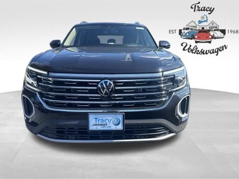 New 2026 Volkswagen Atlas SEL image 2