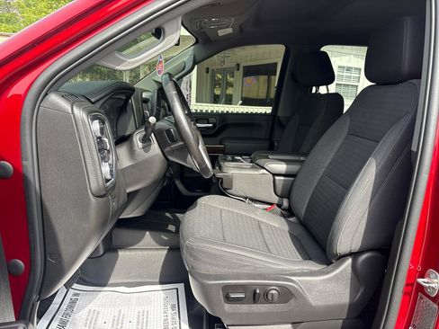 Used 2021 GMC Sierra 2500 SLE w/ SLE Value Package; AWD/4WD image 9
