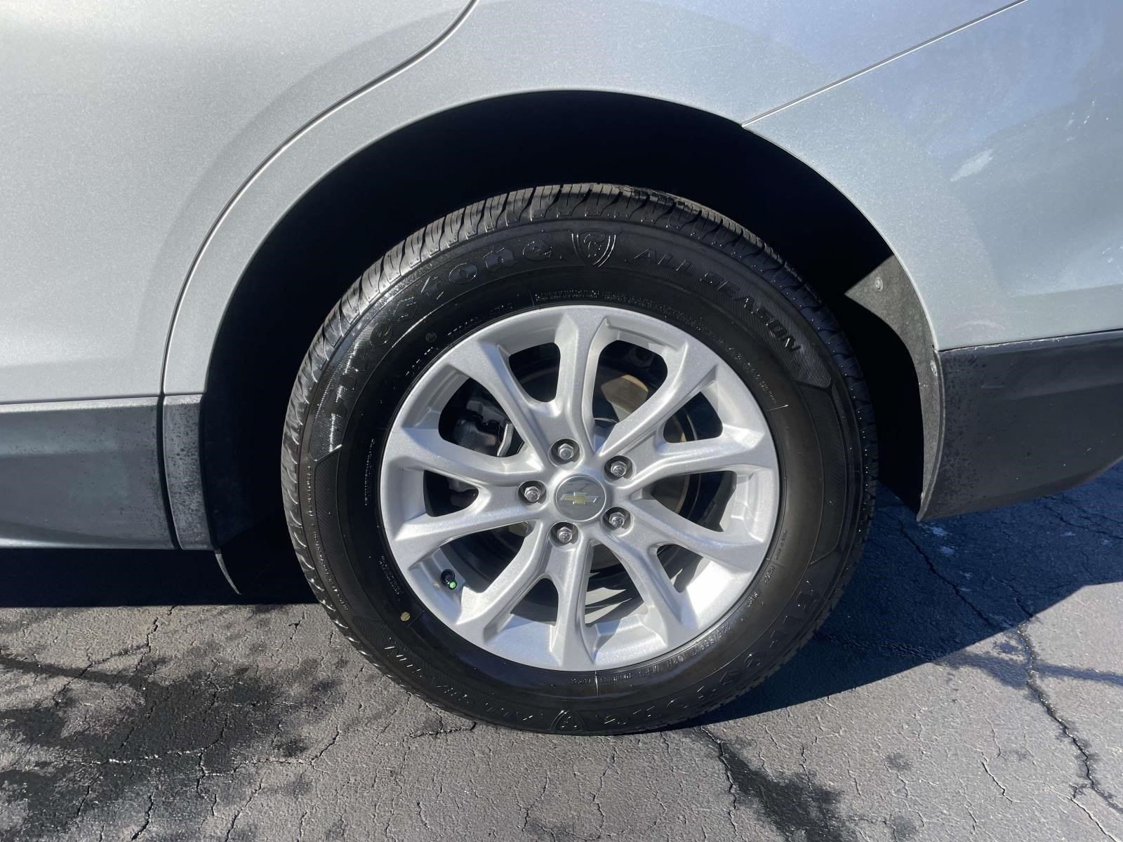 Used 2019 Chevrolet Equinox LS FWD image 7