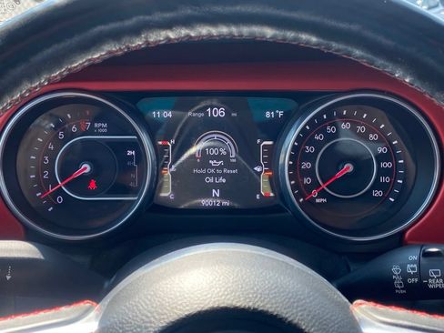 Used 2018 Jeep Wrangler Unlimited Rubicon w/ Dual Top Group AWD/4WD image 26