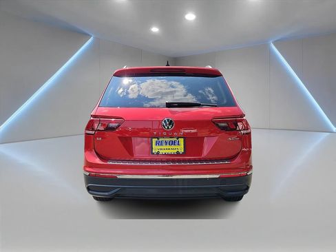 Certified 2024 Volkswagen Tiguan SE AWD/4WD image 5