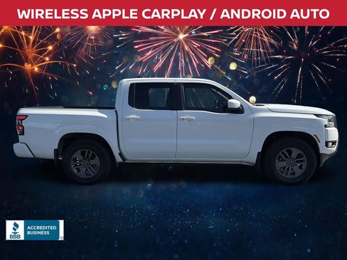Used 2025 Nissan Frontier SV w/ SV Convenience Package RWD image 6