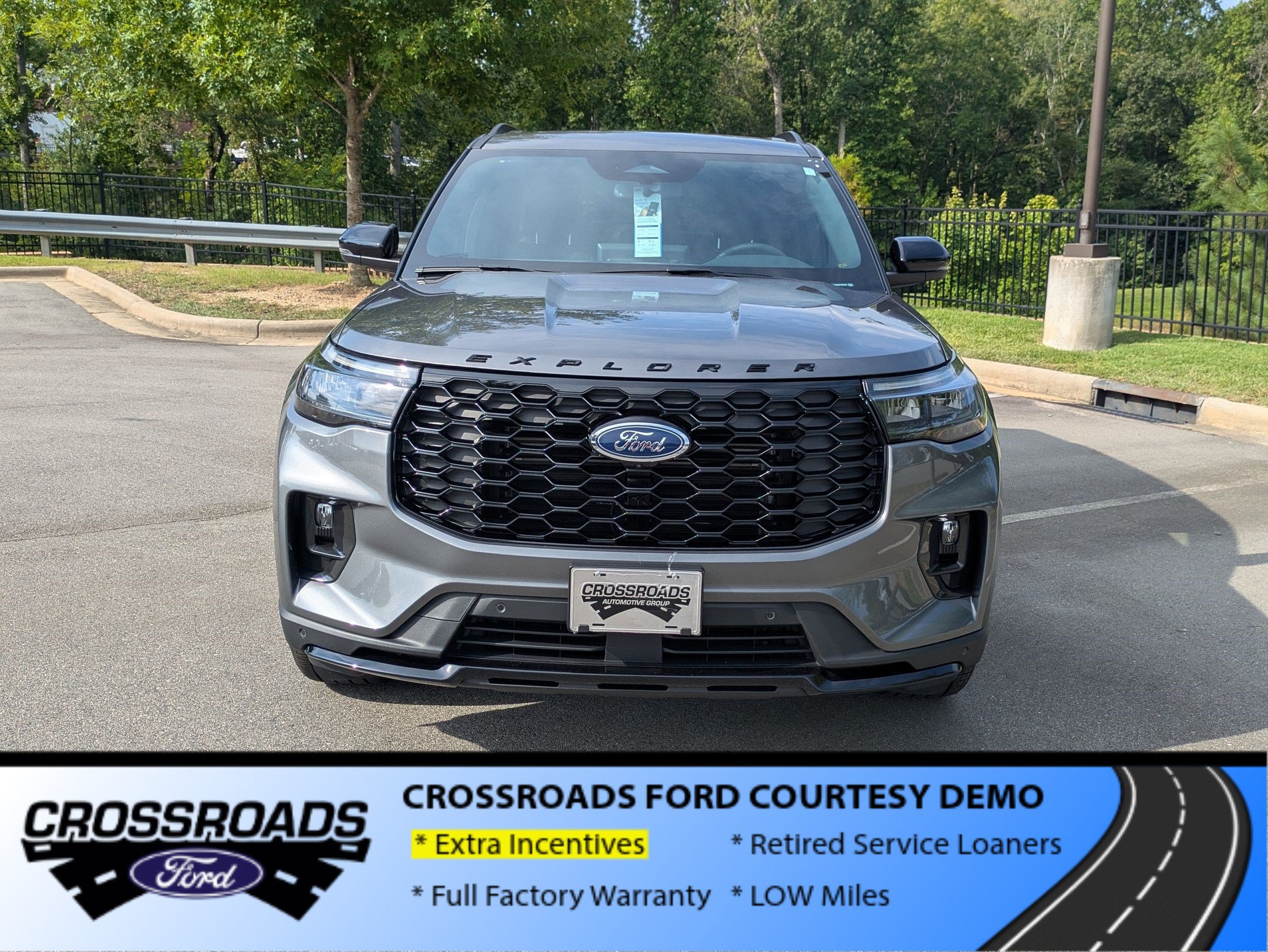 New 2026 Ford Explorer ST-Line w/ ST-Line Street Pack AWD/4WD image 9