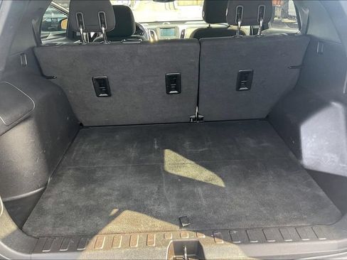 Used 2018 Chevrolet Equinox LT FWD image 27