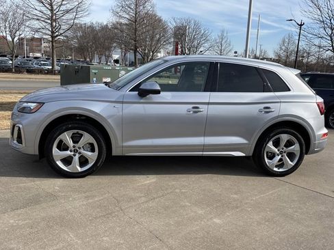 Used 2025 Audi Q5 2.0T Premium Plus w/ Premium Plus Package image 11