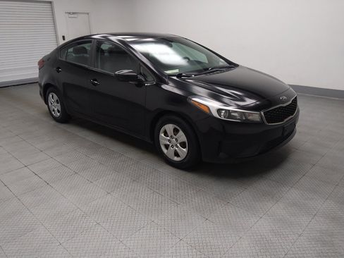 Used 2017 Kia Forte LX FWD image 11