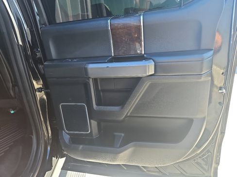 Used 2017 Ford F450 Platinum w/ Platinum Ultimate Package image 11